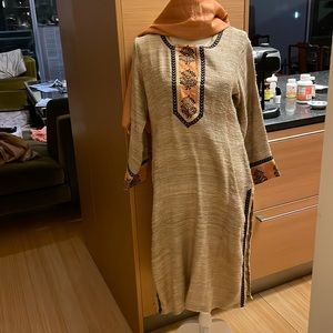 Medium khadi kurta witt silk dupatta